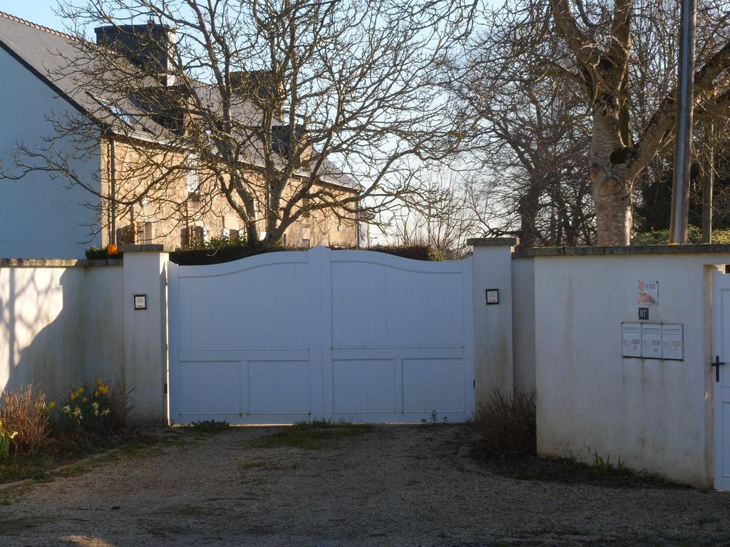 Farmhouse In An Amazing Private Park Guest House Vannes Exterior photo