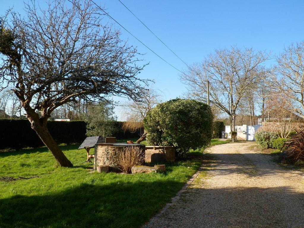 Farmhouse In An Amazing Private Park Guest House Vannes Exterior photo