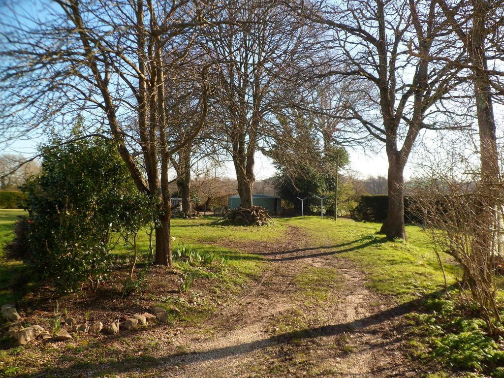 Farmhouse In An Amazing Private Park Guest House Vannes Exterior photo