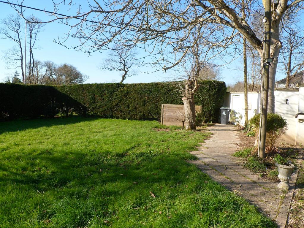 Farmhouse In An Amazing Private Park Guest House Vannes Exterior photo