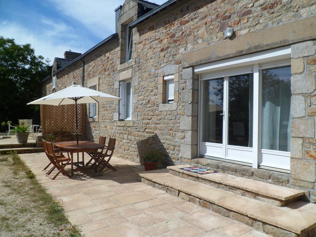 Farmhouse In An Amazing Private Park Guest House Vannes Exterior photo